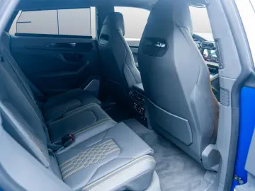 LAMBORGHINI Urus SE   AdPersonam Akra   Lamborghini Nürnberg