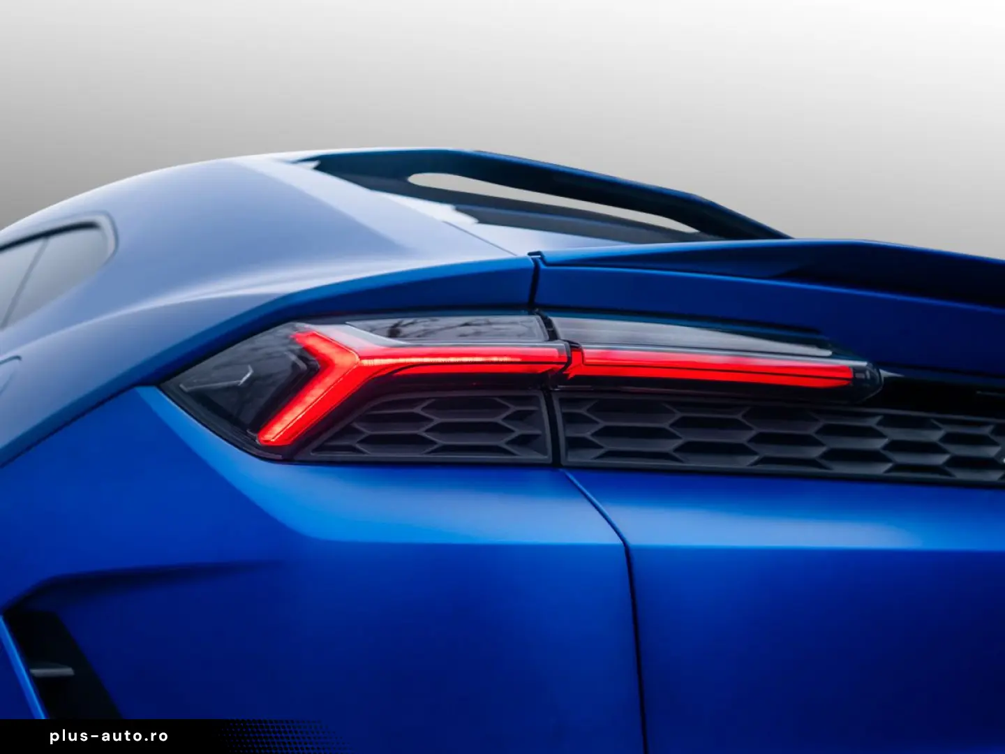 LAMBORGHINI Urus SE   AdPersonam Akra   Lamborghini Nürnberg
