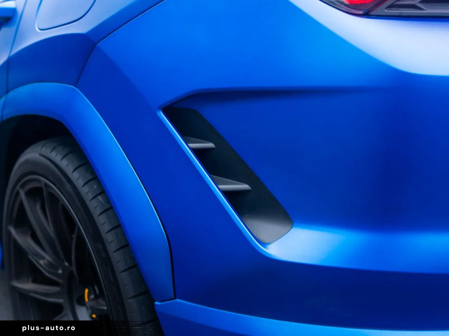 LAMBORGHINI Urus SE   AdPersonam Akra   Lamborghini Nürnberg