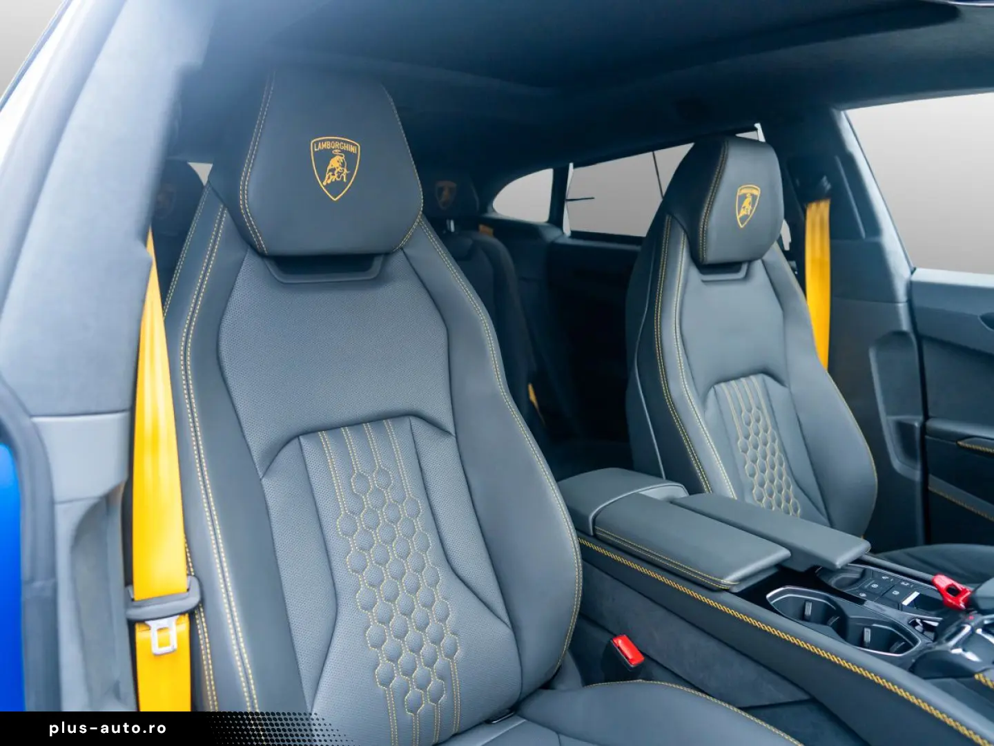 LAMBORGHINI Urus SE   AdPersonam Akra   Lamborghini Nürnberg