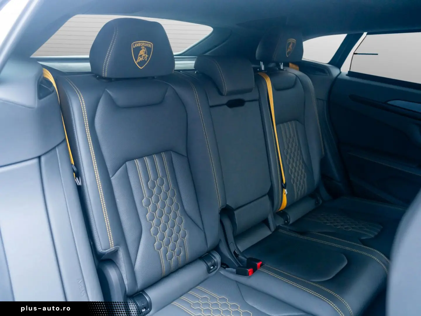 LAMBORGHINI Urus SE   AdPersonam Akra   Lamborghini Nürnberg