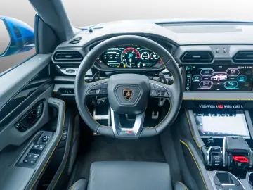 LAMBORGHINI Urus SE   AdPersonam Akra   Lamborghini Nürnberg