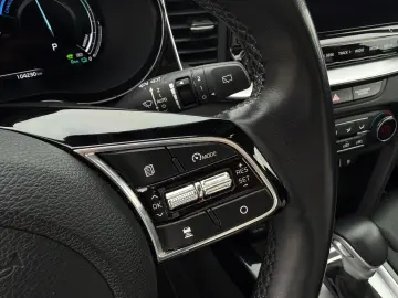Kia XCeed 1.6 GDI Platinum Plug In Hybrid 2022 141 CP