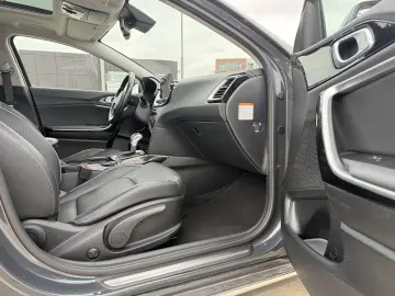 Kia XCeed 1.6 GDI Platinum Plug In Hybrid 2022 141 CP