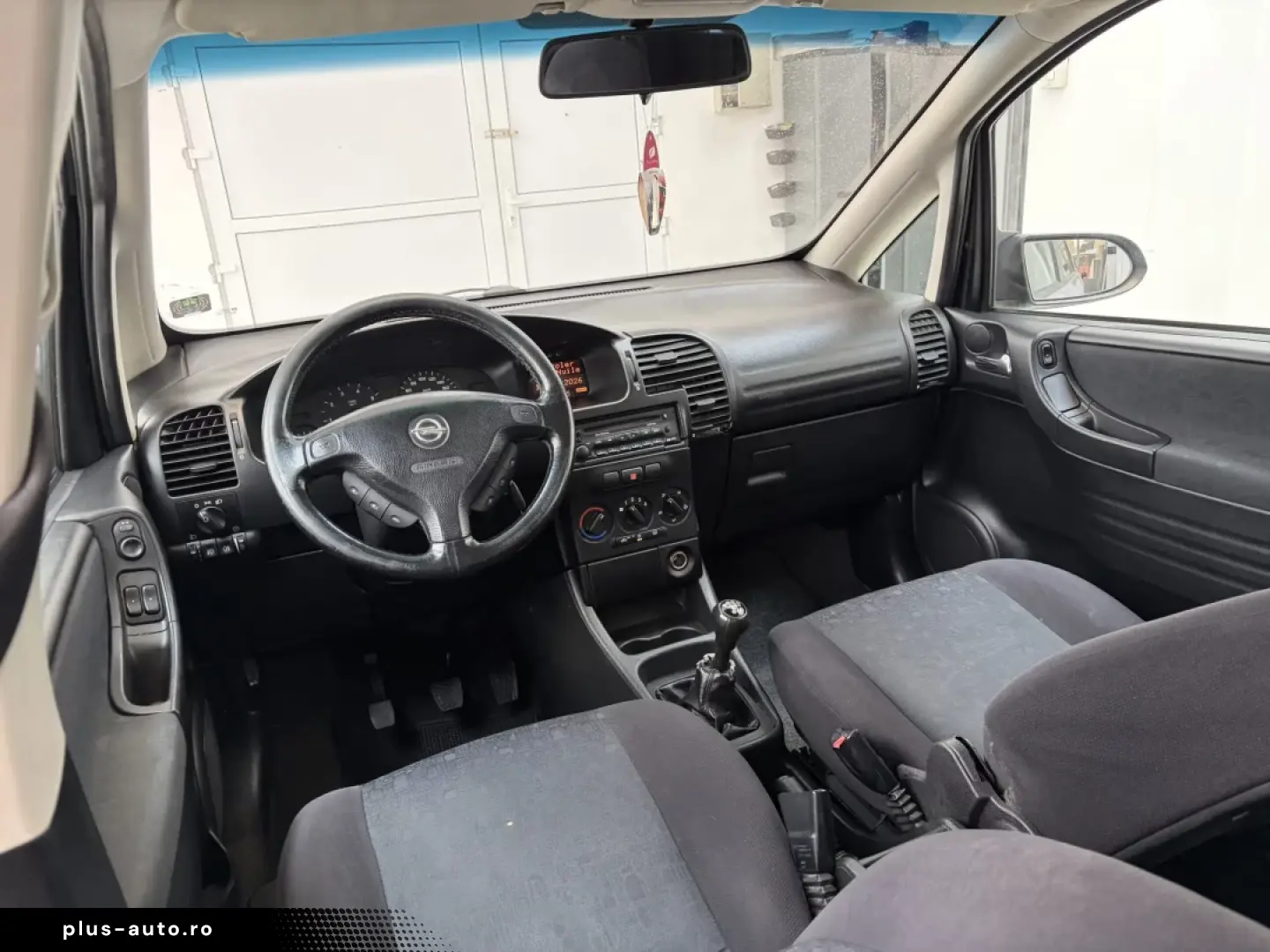 OPEL ZAFIRA  2001