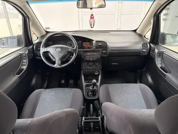 OPEL ZAFIRA  2001