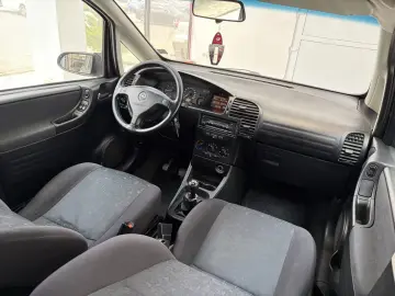 OPEL ZAFIRA  2001