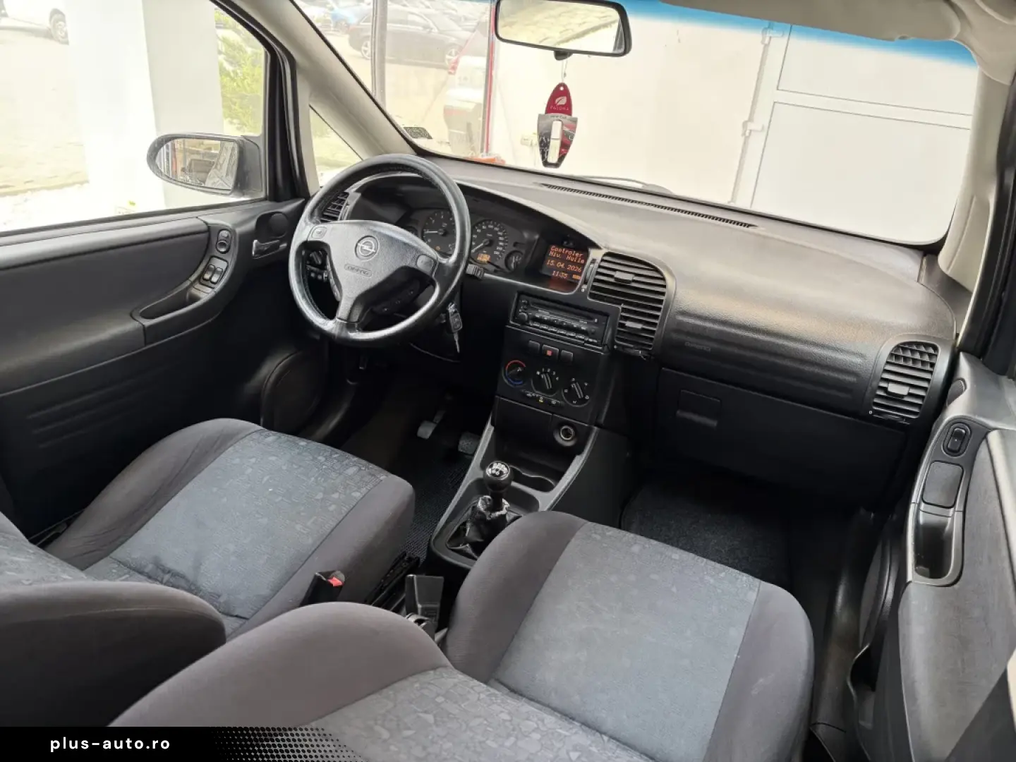 OPEL ZAFIRA  2001