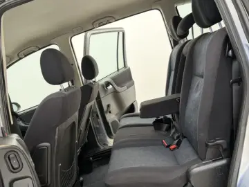 OPEL ZAFIRA  2001