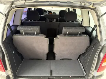 OPEL ZAFIRA  2001