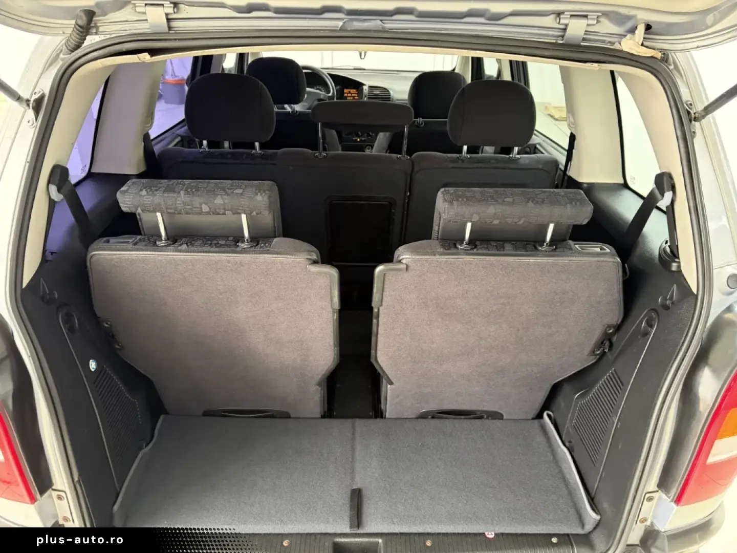 OPEL ZAFIRA  2001