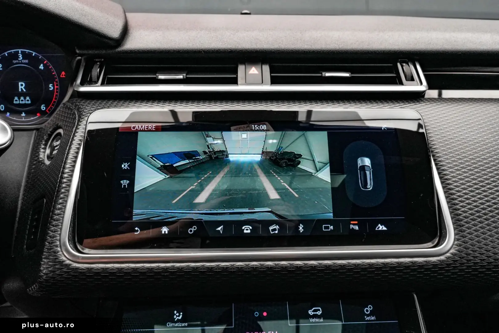 Land-Rover Range-Rover-Velar