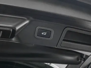 Land-Rover Range-Rover-Velar