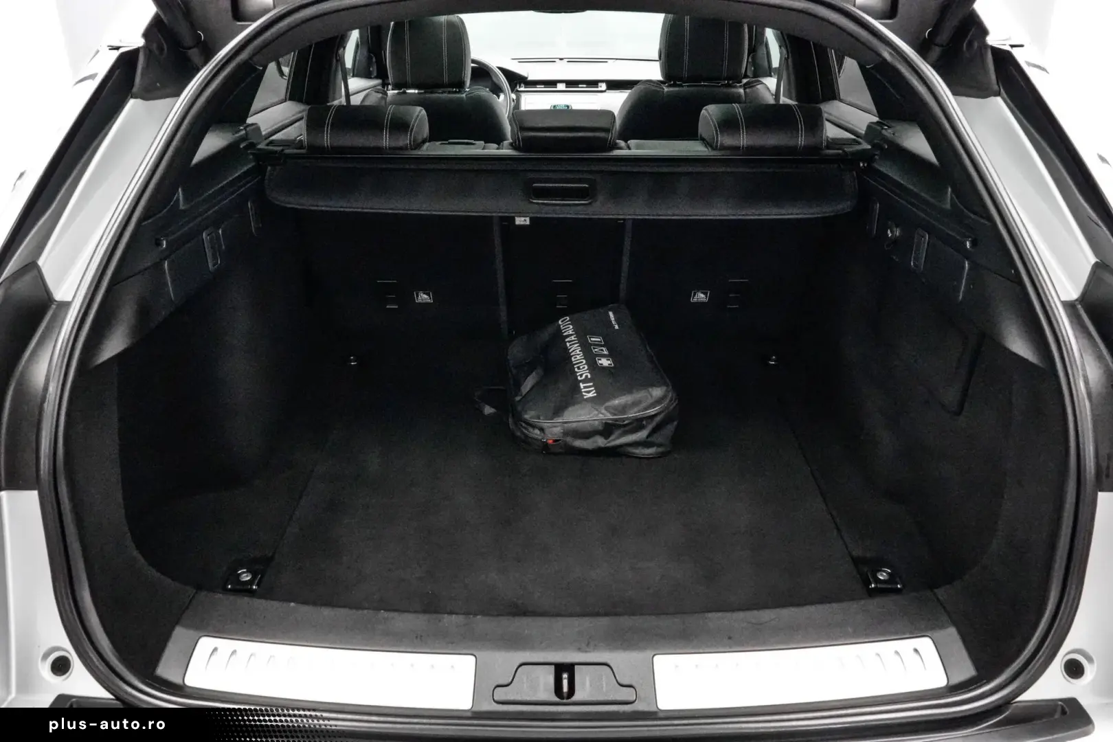 Land-Rover Range-Rover-Velar