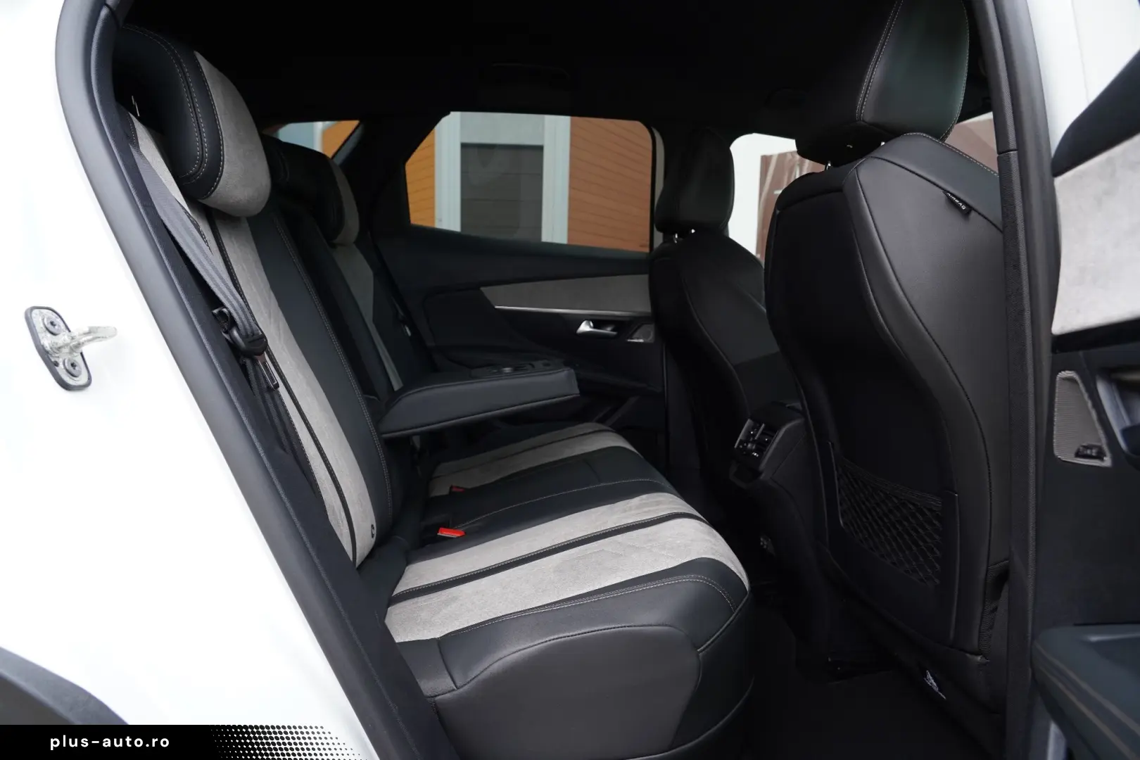 Peugeot 3008 PHEV 300 EAT8 4X4 Allure Pack