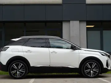 Peugeot 3008 PHEV 300 EAT8 4X4 Allure Pack