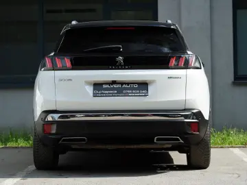 Peugeot 3008 PHEV 300 EAT8 4X4 Allure Pack
