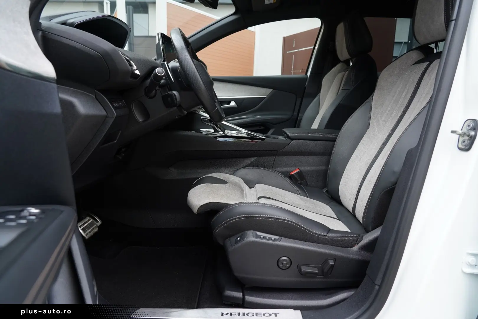 Peugeot 3008 PHEV 300 EAT8 4X4 Allure Pack