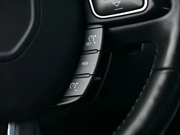 Land-Rover Range-Rover-Evoque