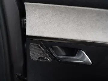 Peugeot 3008 PHEV EAT8 4X4 GT Pack
