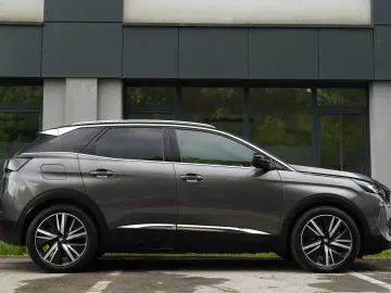 Peugeot 3008 PHEV EAT8 4X4 GT Pack