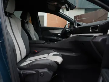 Peugeot 3008 PHEV EAT8 4X4 GT Pack