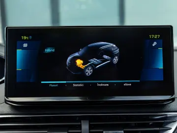 Peugeot 3008 PHEV EAT8 4X4 GT Pack