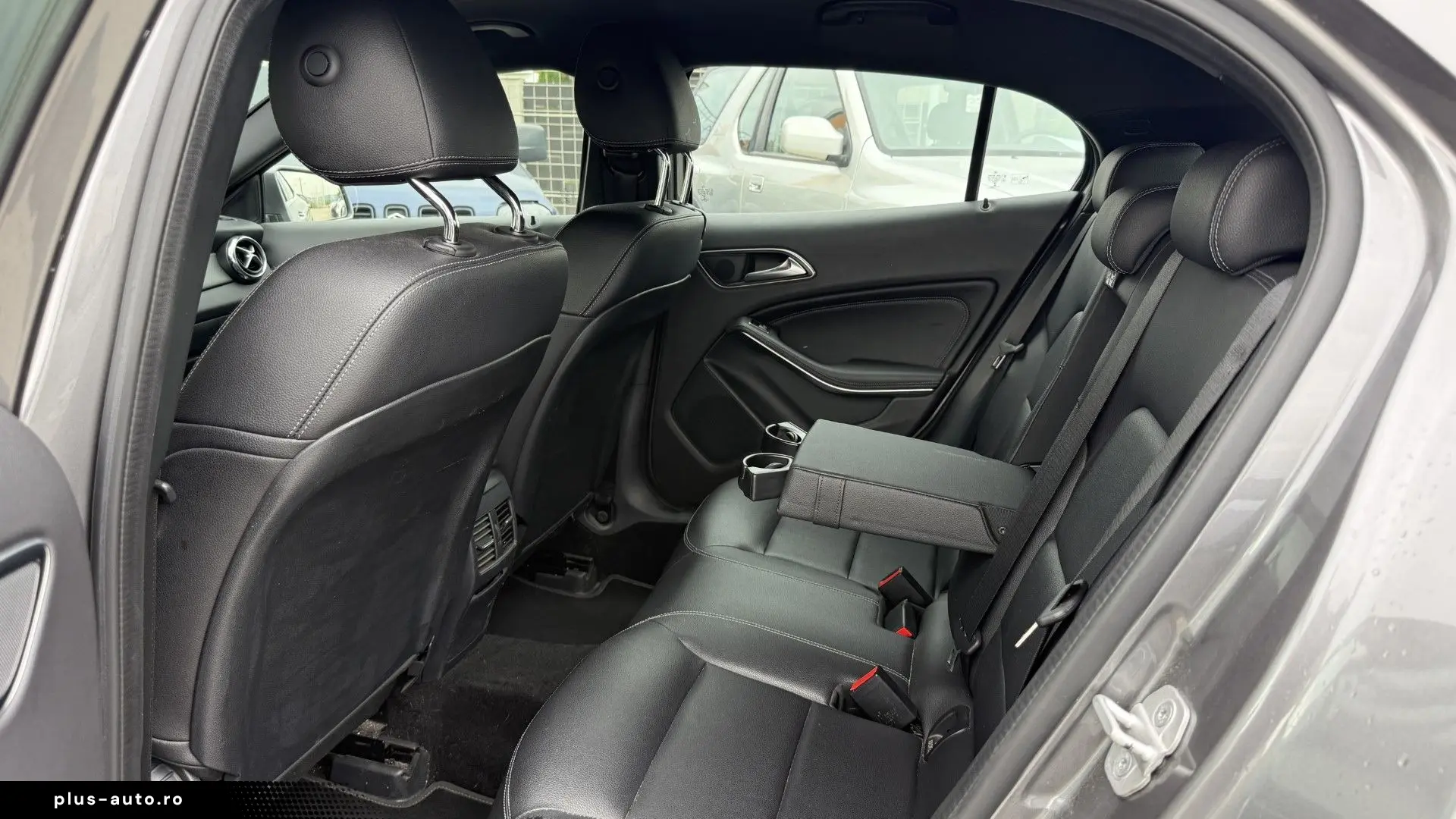 Mercedes-Benz GLA200 1.6 Benzina 156CP 2017 10 Euro 6