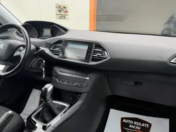 Peugeot 308 1.2 Benzina 110CP 2015 Euro 6