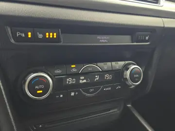Mazda 3 - 2.0 Revolution