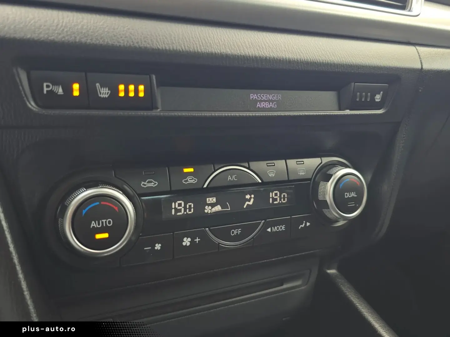 Mazda 3 - 2.0 Revolution
