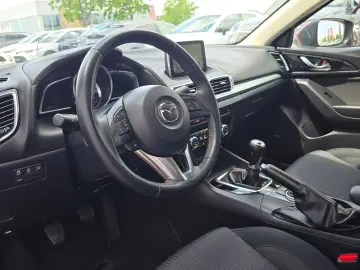 Mazda 3 - 2.0 Revolution