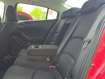 Mazda 3 - 2.0 Revolution