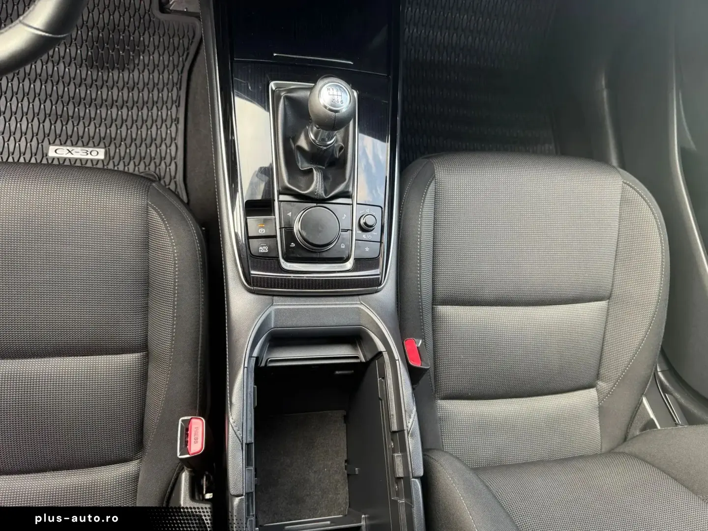 Mazda CX-30 e-Skyactiv-G122 Plus MT