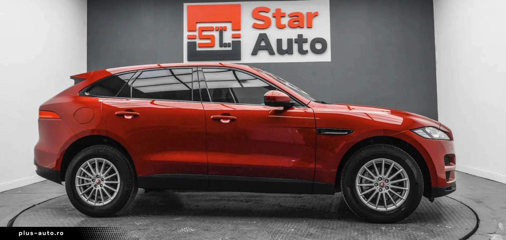 Jaguar F-Pace