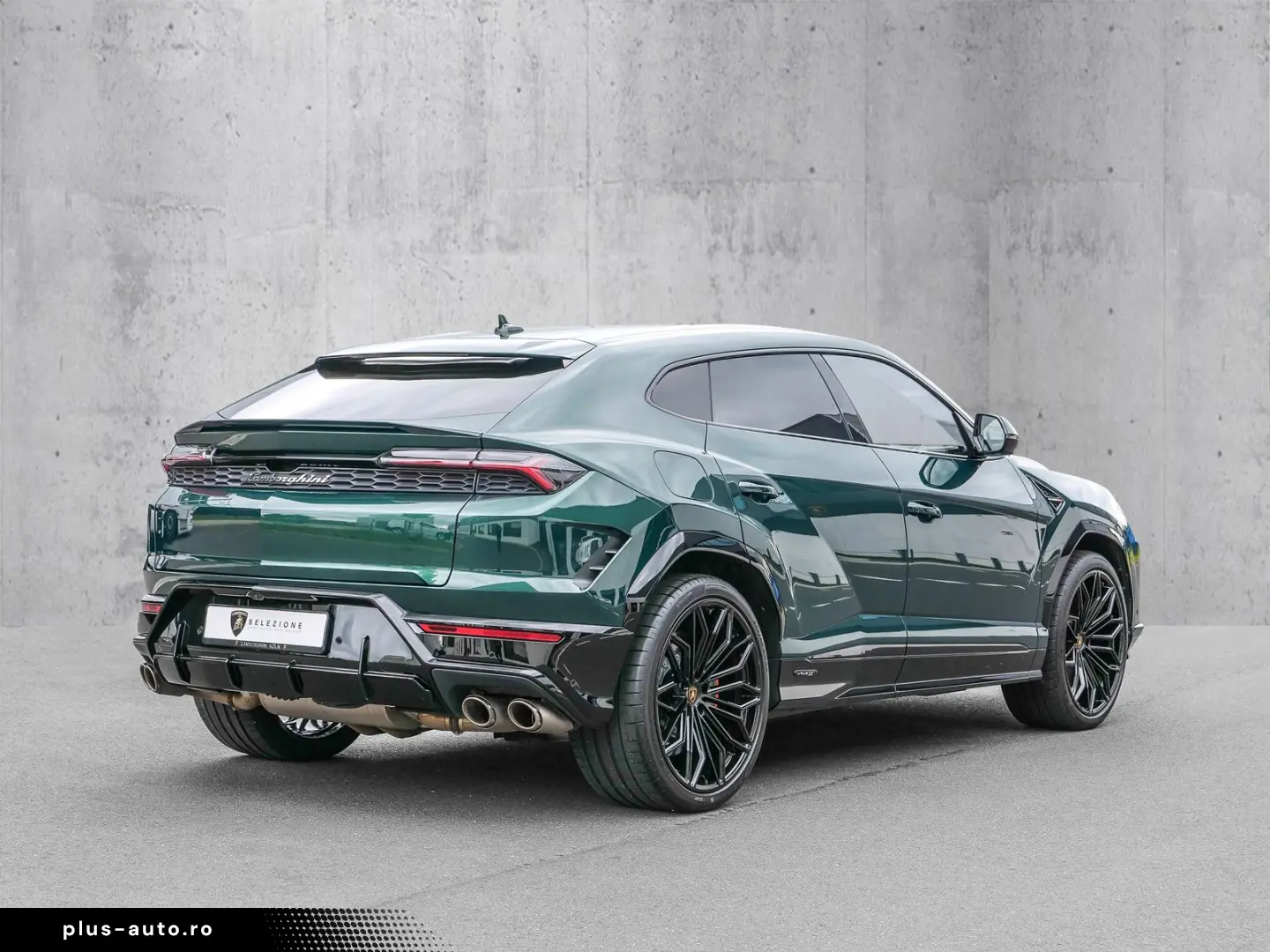 LAMBORGHINI Urus SE Verde Hydra  Panoramic Roof