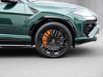 LAMBORGHINI Urus SE Verde Hydra  Panoramic Roof
