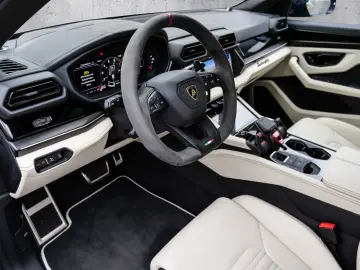 LAMBORGHINI Urus SE Verde Hydra  Panoramic Roof