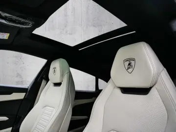 LAMBORGHINI Urus SE Verde Hydra  Panoramic Roof
