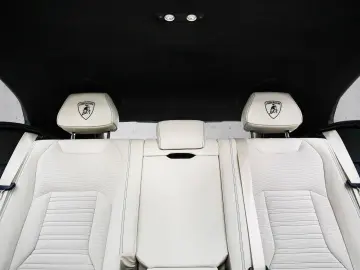 LAMBORGHINI Urus SE Verde Hydra  Panoramic Roof