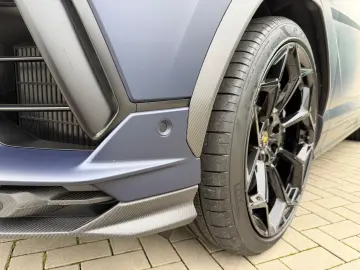 Lamborghini Urus Performante   Carbon   Akrapovic   PPF
