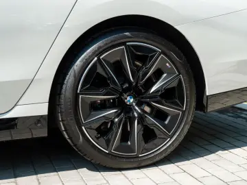 BMW 740d xDrive M SPORT.SOFTC.SKY.MASSAGE.AHK.5 100