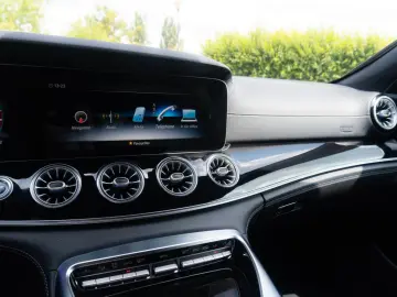 MERCEDES-BENZ AMG GT 43 4Matic