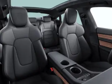 PORSCHE Taycan GTS Panoramic Sunshine Control