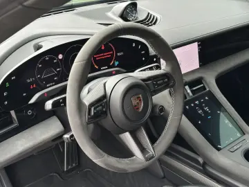 PORSCHE Taycan GTS BOSE Rückfahrkamera 20-Zoll