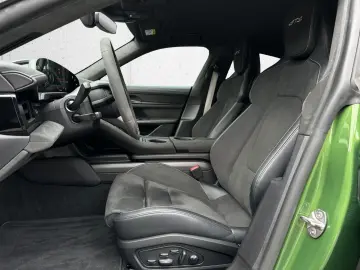 PORSCHE Taycan GTS BOSE Rückfahrkamera 20-Zoll