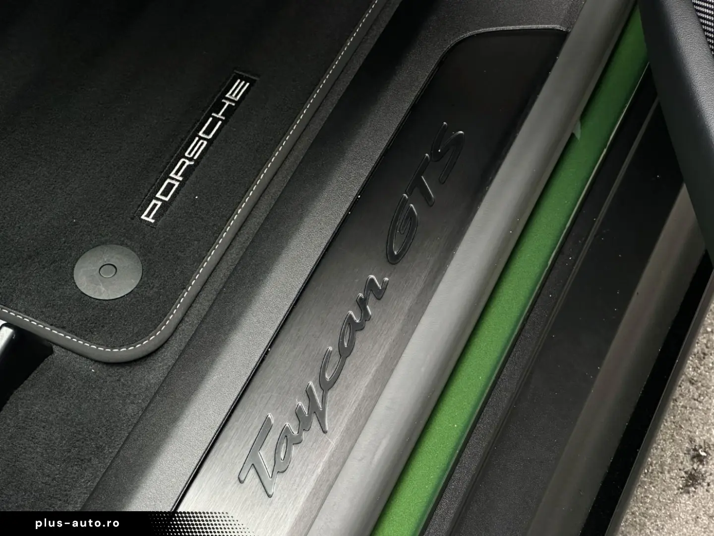 PORSCHE Taycan GTS BOSE Rückfahrkamera 20-Zoll