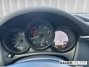 PORSCHE Macan LED Navi DAB Sitzheizung 3-Zonen-Klima Rüc
