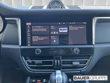 PORSCHE Macan LED Navi DAB Sitzheizung 3-Zonen-Klima Rüc