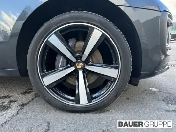 PORSCHE Macan LED Navi DAB Sitzheizung 3-Zonen-Klima Rüc